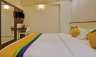 Itsy Hotels Deluxe Inn