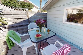 Island Dreams Cozy Cottage #4