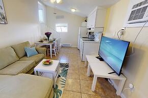 Island Dreams Cozy Cottage #4