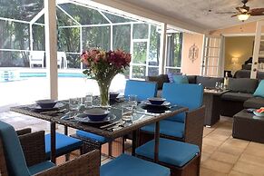 Sarasota Bay Pool Home