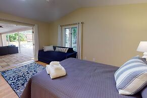 Sarasota Bay Pool Home