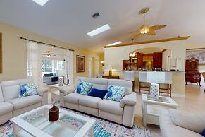 Sarasota Bay Pool Home