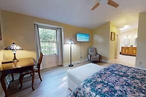 Sarasota Bay Pool Home