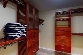 Sarasota Bay Pool Home