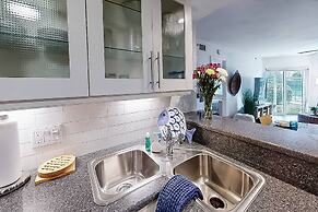 Siesta Bayside by Pool & Tennis