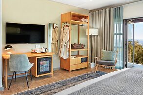 The Cliffside Boutique Getaway