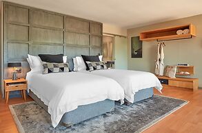 The Cliffside Boutique Getaway