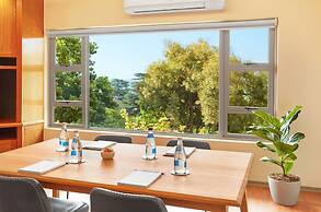 The Cliffside Boutique Getaway