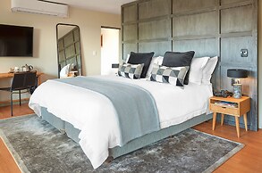 The Cliffside Boutique Getaway