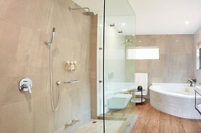 The Cliffside Boutique Getaway