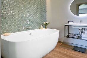 The Cliffside Boutique Getaway