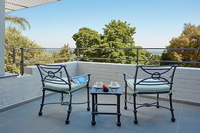 The Cliffside Boutique Getaway