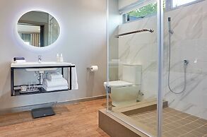 The Cliffside Boutique Getaway