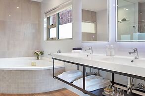 The Cliffside Boutique Getaway