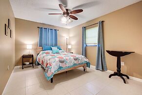 South Venice Pool Home With Fence, Dog Friendly