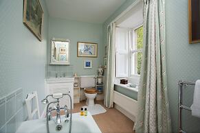 Ingram House Bed & Breakfast