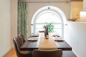 Panda Sanctuaries, Kensington Chapel Apartment
