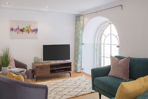 Panda Sanctuaries, Kensington Chapel Apartment