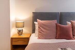 Panda Sanctuaries, Kensington Chapel Apartment