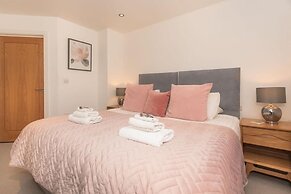 Panda Sanctuaries, Kensington Chapel Apartment