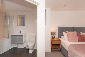 Panda Sanctuaries, Kensington Chapel Apartment
