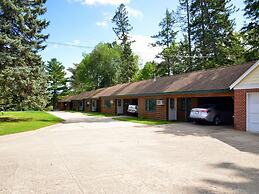 Riverside Point Resort