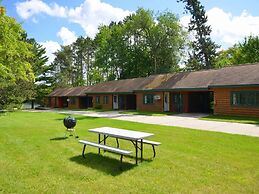 Riverside Point Resort