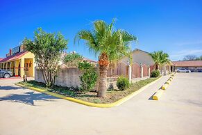 Pleasanton Executive Inn By OYO