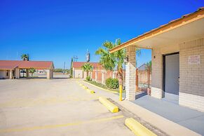 Pleasanton Executive Inn By OYO