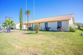 Pleasanton Executive Inn By OYO