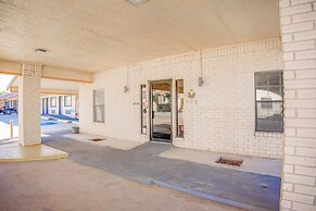 Pleasanton Executive Inn By OYO