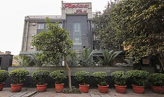 Treebo Premium Relax Inn Patel Nagar