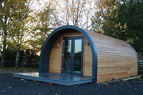 Glampods - 5 Berth Glamping Pod Elgin