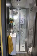 Glampods - 5 Berth Glamping Pod Elgin