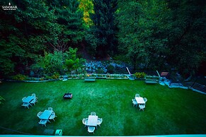 Regenta Place Green Leaf Manali- A Centrally Heated Resort