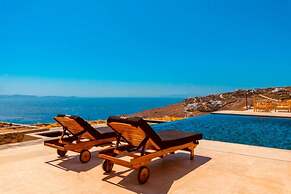 Breathtaking 5 Bedroom Villa With Private Pool