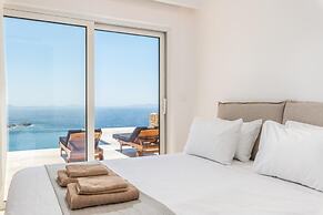 Breathtaking 5 Bedroom Villa With Private Pool