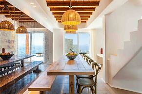 Breathtaking 5 Bedroom Villa With Private Pool