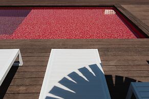 Lumen Hotel & The Lisbon Light Show