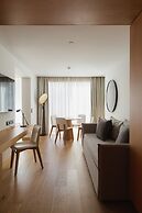 Lumen Hotel & The Lisbon Light Show