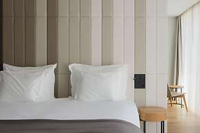 Lumen Hotel & The Lisbon Light Show