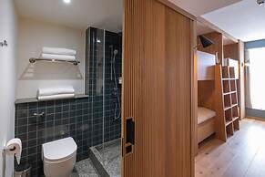 Mollie's Motel & Diner