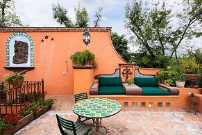 HOLT - Casa Parque Juárez
