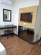 Meaco Royal Hotel-Binan