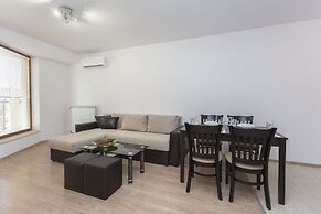 Modern 1bdr Apartment Near Center - Free Parking