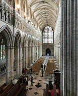 Charming 2-bed Cottage on Outskirts of Beverley