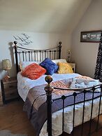 Charming 2-bed Cottage on Outskirts of Beverley