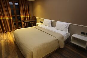 Llogora Tourist Village