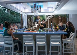 Kastro Beach Apartments