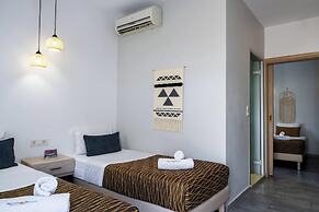 Kastro Beach Apartments